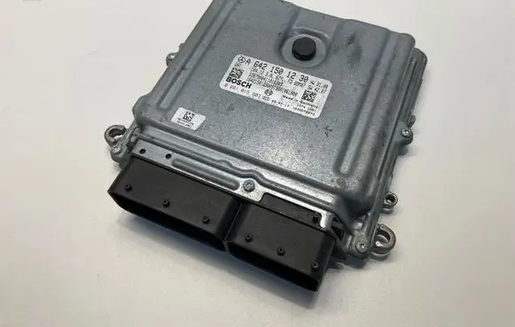 Mercedes-Benz E W211 Engine control unit/module A6421501230 6421501230