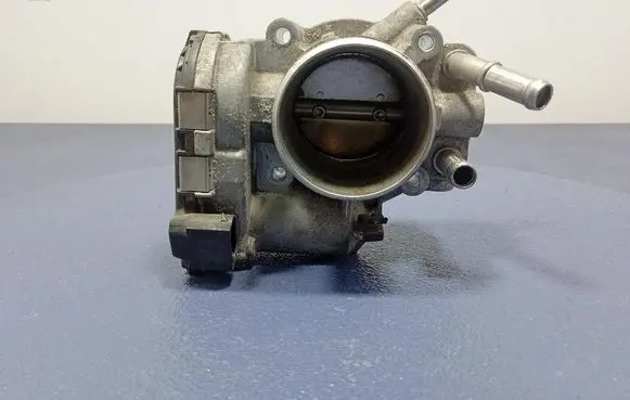 Hyundai ix20 Throttle body valve 351002B150