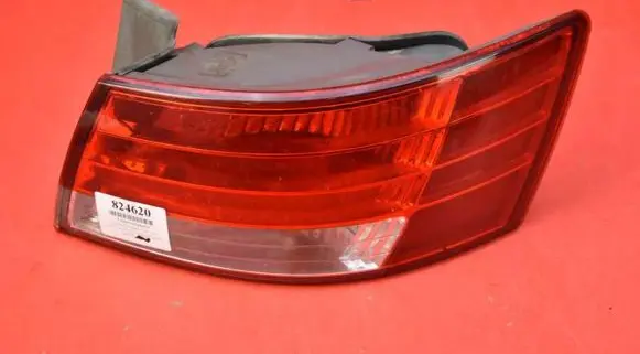 Hyundai Sonata Rear/tail lights 92402-3K0