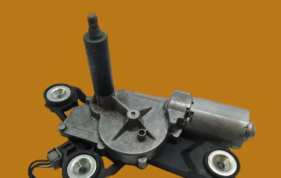 Volvo V40 Rear window wiper motor 0390201884