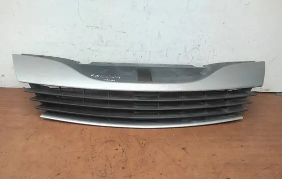 Renault Laguna II Front grill