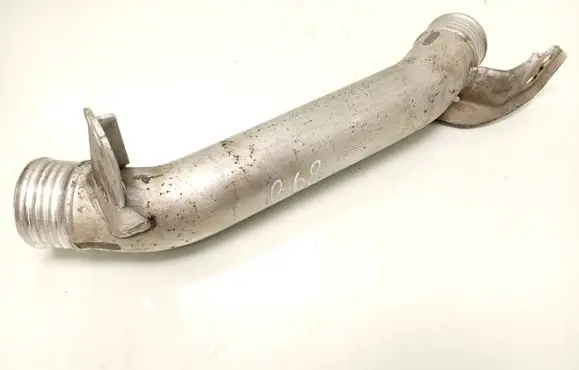 Volvo V40 Intercooler hose/pipe 31370060