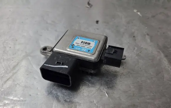 Coolant fan relay