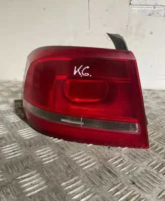 Volkswagen PASSAT B7 Rear/tail lights 3AE945095C 90004825