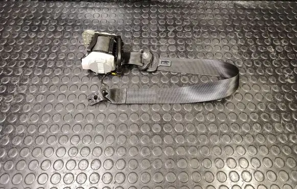 Skoda Octavia Mk3 (5E) Front seatbelt 5e0857702