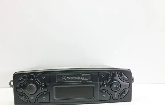 Mercedes-Benz C W203 Radio/CD/DVD/GPS head unit A2038201686