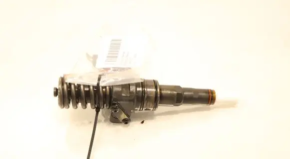 Volkswagen Golf V Fuel injector 0414720215
