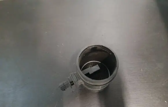 Volvo XC90 Mass air flow meter 0281002730 30677999