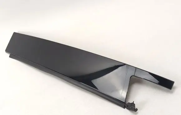 Alfa Romeo Giulia Front door window/glass frame 156125817 260701HR1348