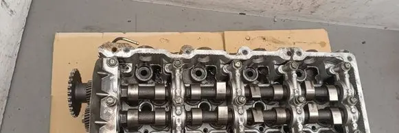 Nissan Patrol Y61 Engine head 041980A ZD30 000701095N