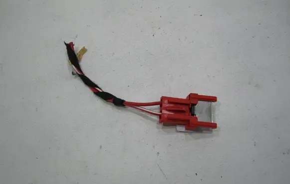 Audi A6 S6 C6 4F Fuse 4A0937530