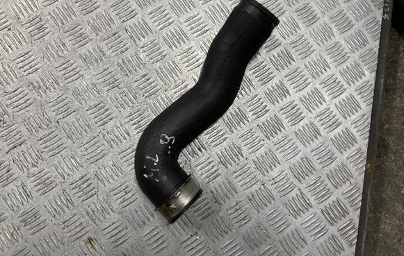 Mercedes-Benz ML W164 Engine coolant pipe/hose A1645282082