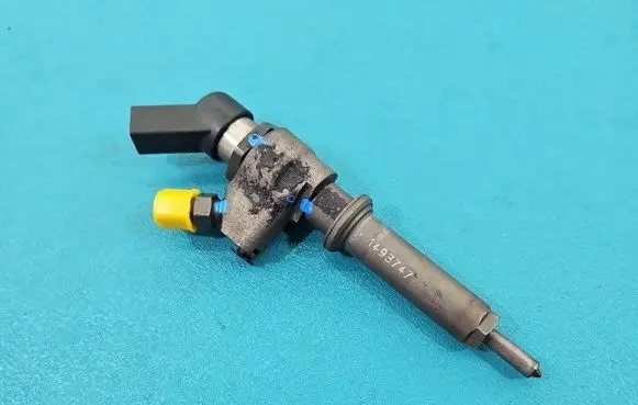 Fuel injector