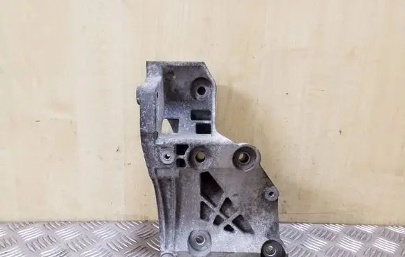 Opel Zafira C A/C compressor mount bracket 55582510
