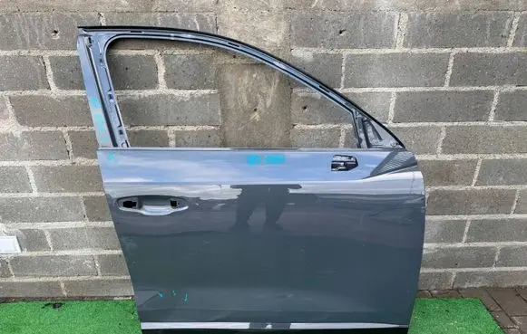 Audi Q3 Front door 