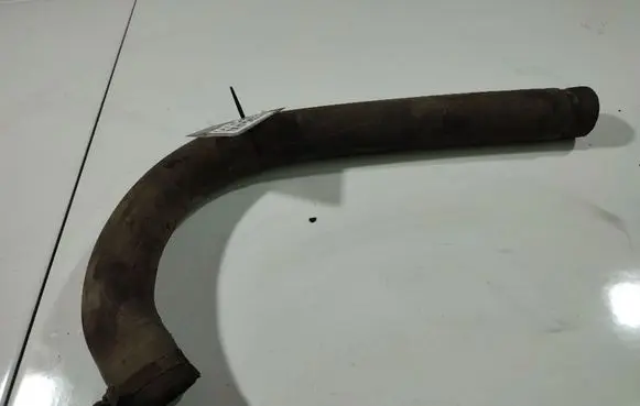 Audi A6 S6 C4 4A Engine coolant pipe/hose