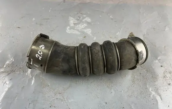 BMW 1 E81 E87 Intercooler hose/pipe 7797480 11279410