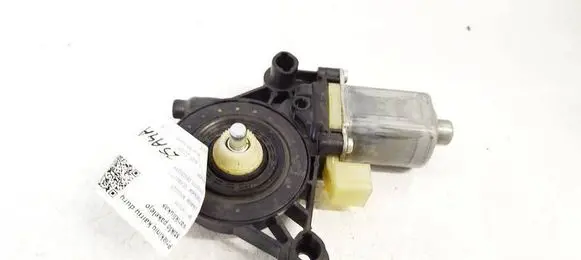 Volkswagen Golf VII Front door window regulator motor 5Q0959801B