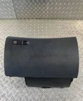 Mercedes-Benz C W204 Glove box A2046803391