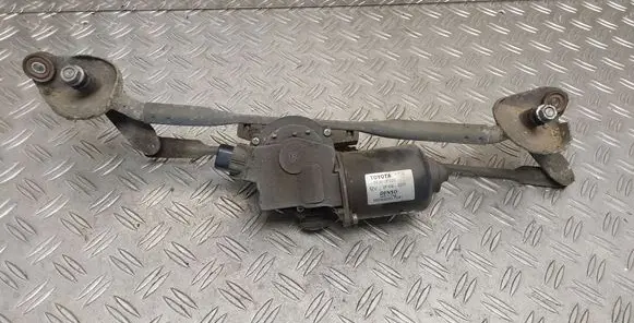 Front wiper linkage