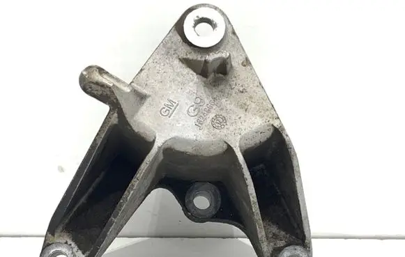 Opel Astra J Gearbox mount 13248664