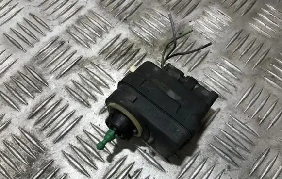 Renault Scenic I Headlight level adjustment motor m7700840141 7700840141