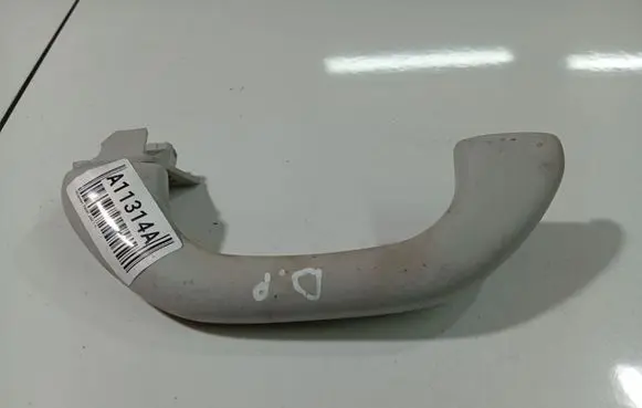Volkswagen PASSAT B6 Front interior roof grab handle 