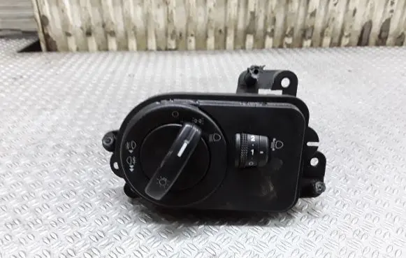 Ford Fusion Light switch 2S6T13A024CB