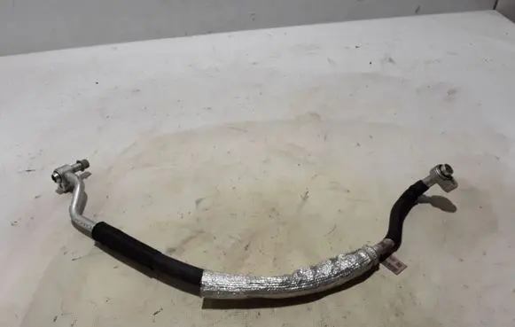 Dodge Durango Air conditioning (A/C) pipe/hose 68217218AD