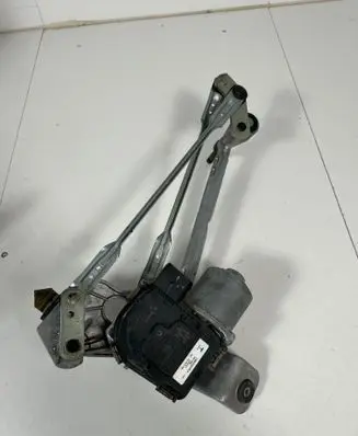 Tesla Model Y Front wiper linkage and motor 149024200A