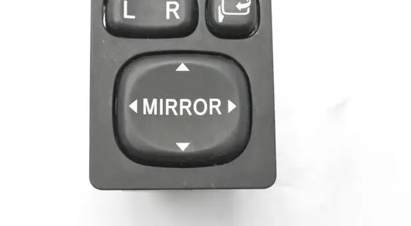 Toyota Avensis T250 Wing mirror switch 183575