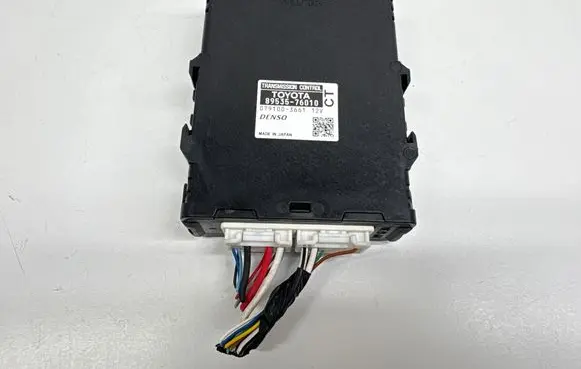 Toyota Prius+ (ZVW40) Gearbox control unit/module 8953576010 0791003661