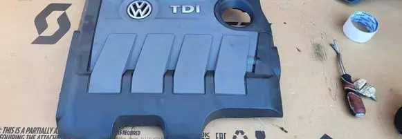 Volkswagen Golf VI Engine cover (trim) 03L103925AR 03L103925AT 03L103925AS