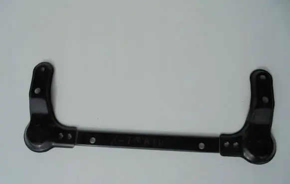 Nissan X-Trail T32 Engine mounting bracket