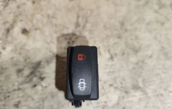 Renault Vel Satis Central locking switch button 26488