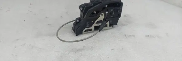 BMW 3 E90 E91 Front door lock 7059973