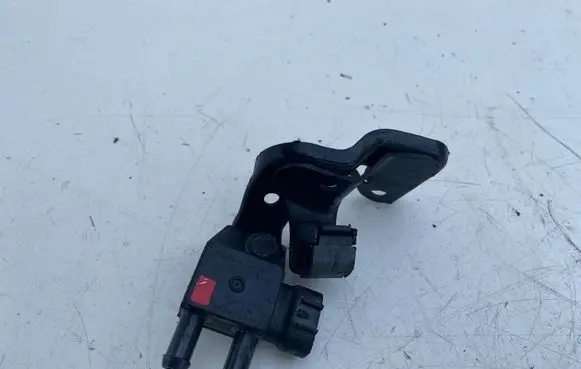 Toyota Avensis T270 Exhaust gas pressure sensor 8948120030