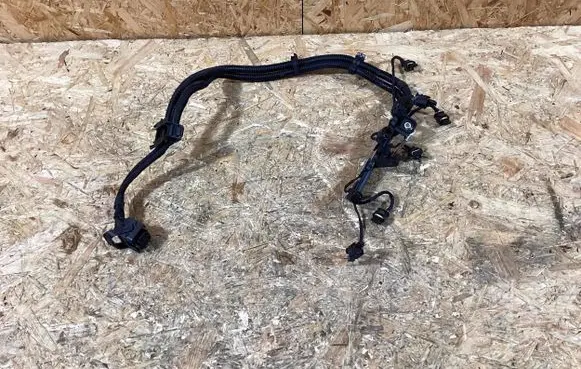 BMW 4 F32 F33 Fuel injector wires 12528625036