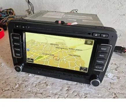 Volkswagen Multivan T5 Radio/CD/DVD/GPS head unit 1T0035686 RNS510