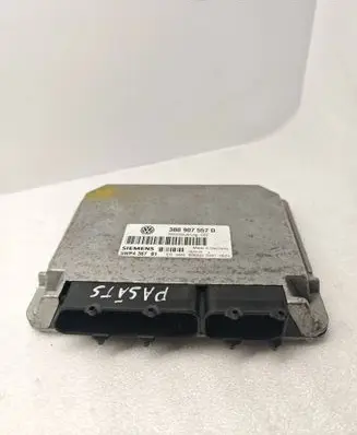 Volkswagen PASSAT B5.5 Engine control unit/module 3B0907557D