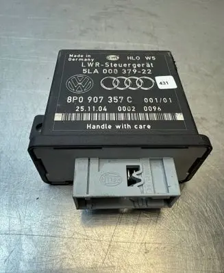 Audi A3 S3 8P Light module LCM 8P0907357C 5LA00837922