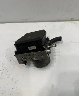 Nissan X-Trail T31 ABS Pump A98000E81 34213735