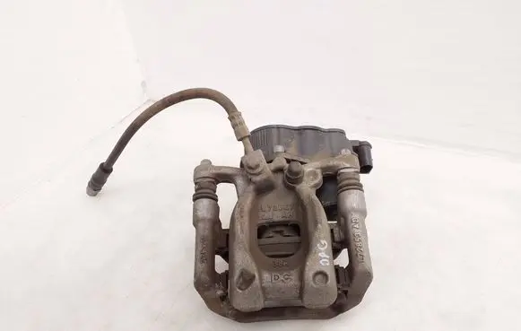 Mercedes-Benz CLA C118 X118 Rear brake caliper A2474237600