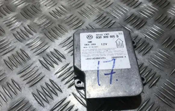 Volkswagen PASSAT B5.5 Airbag control unit/module 6q0909605b 5wk42869