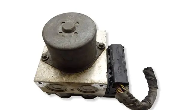 Mini Cooper Countryman R60 ABS Pump 6796703 17637005 54086093A