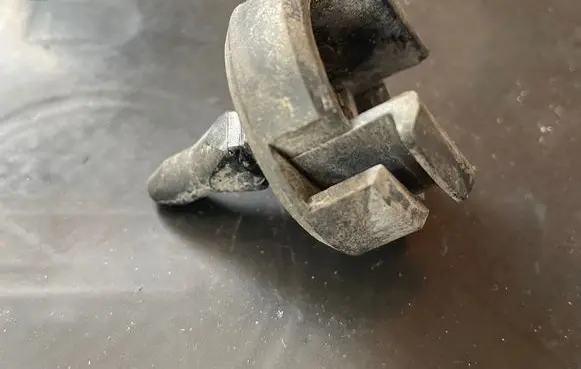 Opel Combo C Fender mounting bracket 