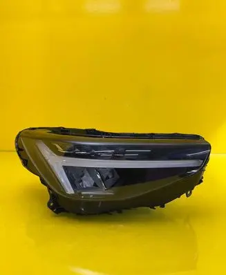 Volvo XC40 Headlight/headlamp 32420420