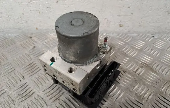 Toyota Auris 150 ABS Pump 0265251199 4405002590 4454002350