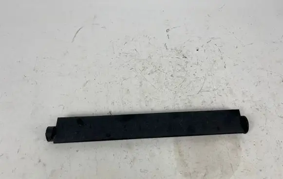 Tesla Model 3 Intercooler air guide/duct channel 109809700C