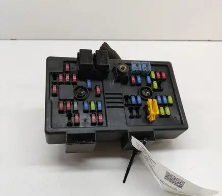 Chevrolet Captiva Fuse module 96821082